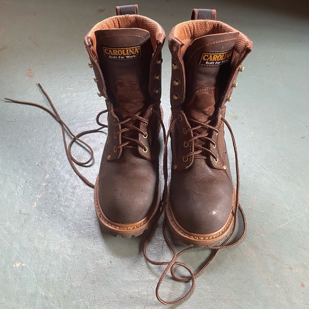 Carolina Elm Logger Boots. Non-Metallic Toe. Size 7